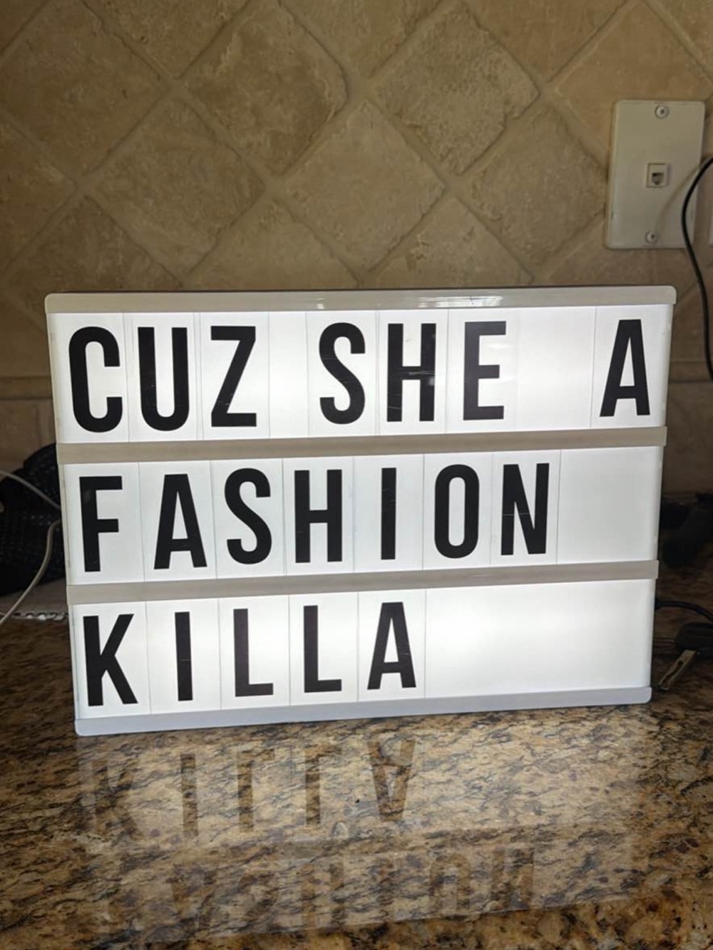 White LED Lightbox Sign for Women Accessories - Customizable Message